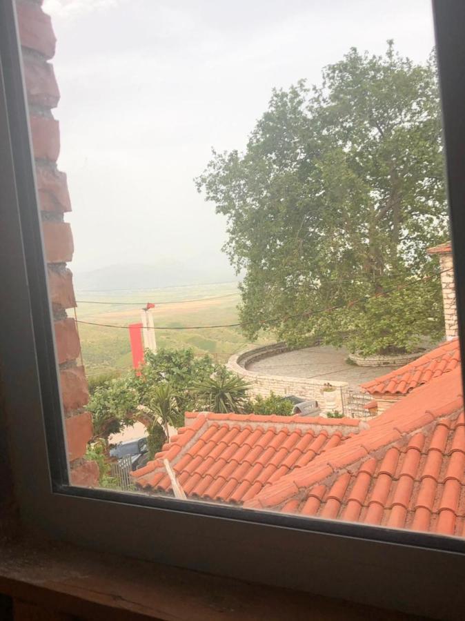 Villa Muzhaqi Nivice Eksteriør bilde