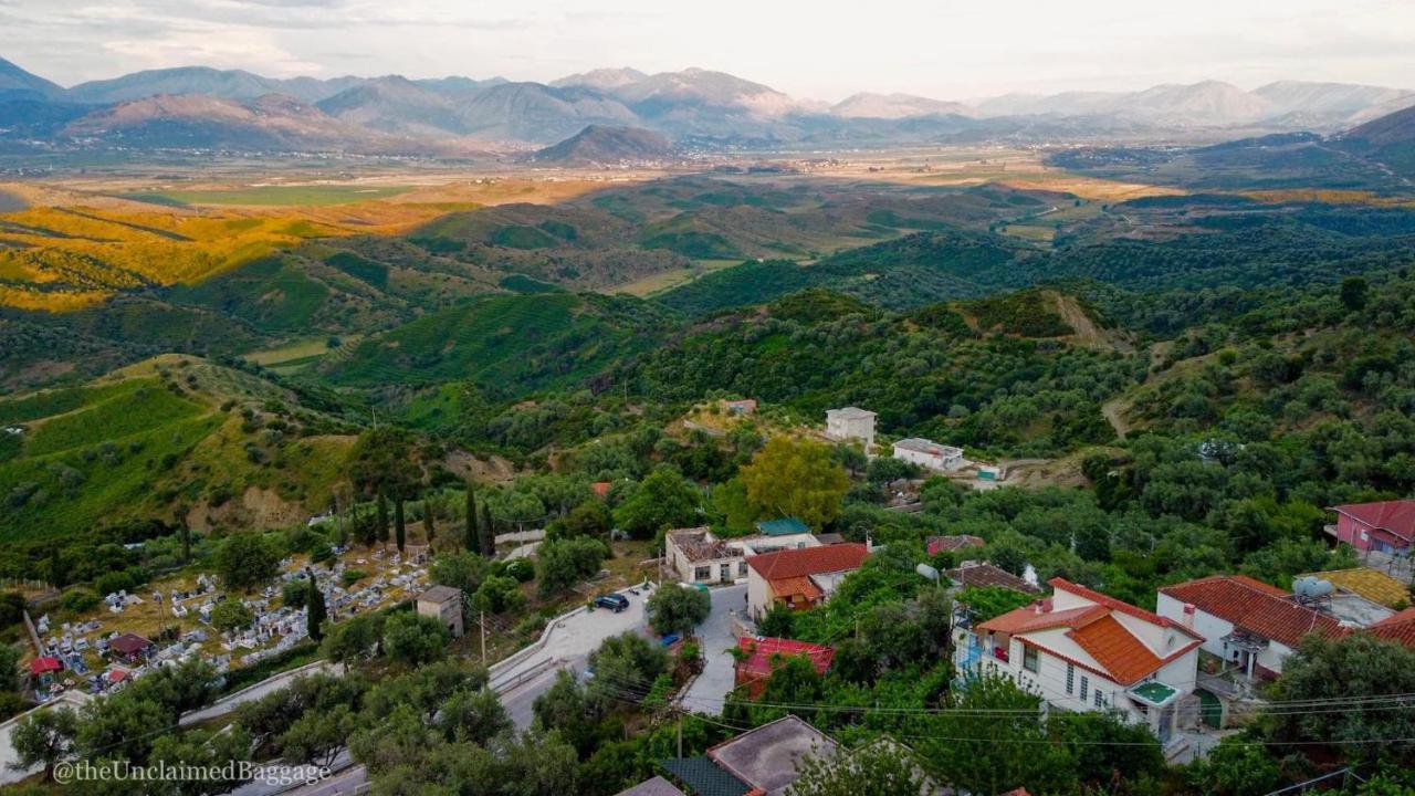Villa Muzhaqi Nivice Eksteriør bilde